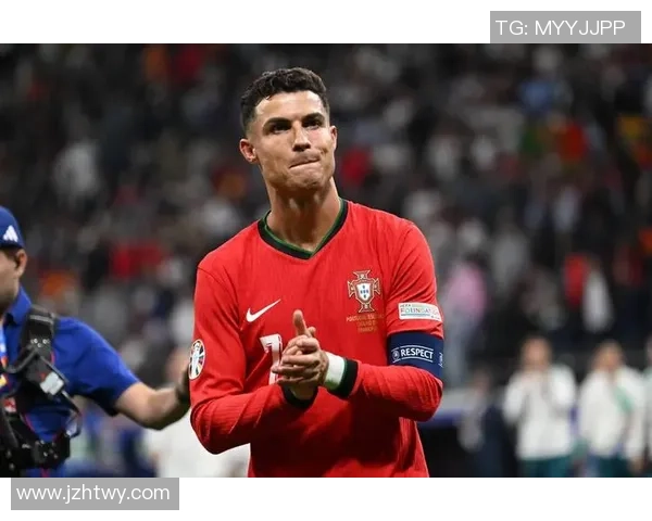 足球球星三字名字大全集:全球知名球员姓名一览与背后故事揭秘 足球球星三字名字大全集:全球知名球员姓名一览与背后故事揭秘